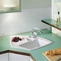 Logo Villeroy & boch - arena angle 975x625 latte macchiatto ev6729 02 kb