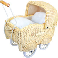 Logo Landeau de poupe en osier beige 8754