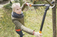 Logo Fiskars coupe-branches  lame franche et  crmaillre 60000289
