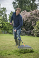 Logo Fiskars t�te de balai � gazon solid l 60000334