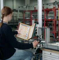 Logo Durable pupitre de table vario - onglets indexation en bristol blanc - 10 pochettes a4 contours asso 782158