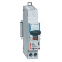 Logo Disjoncteur dnx 4500 - auto/auto - u+n 230v~ 32a - 4,5ka - courbe d - 1 mod 406812